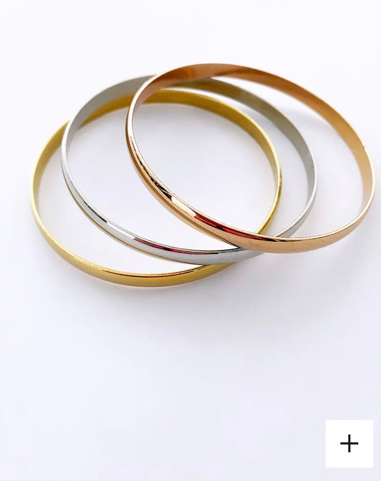 Lorenas Bangles