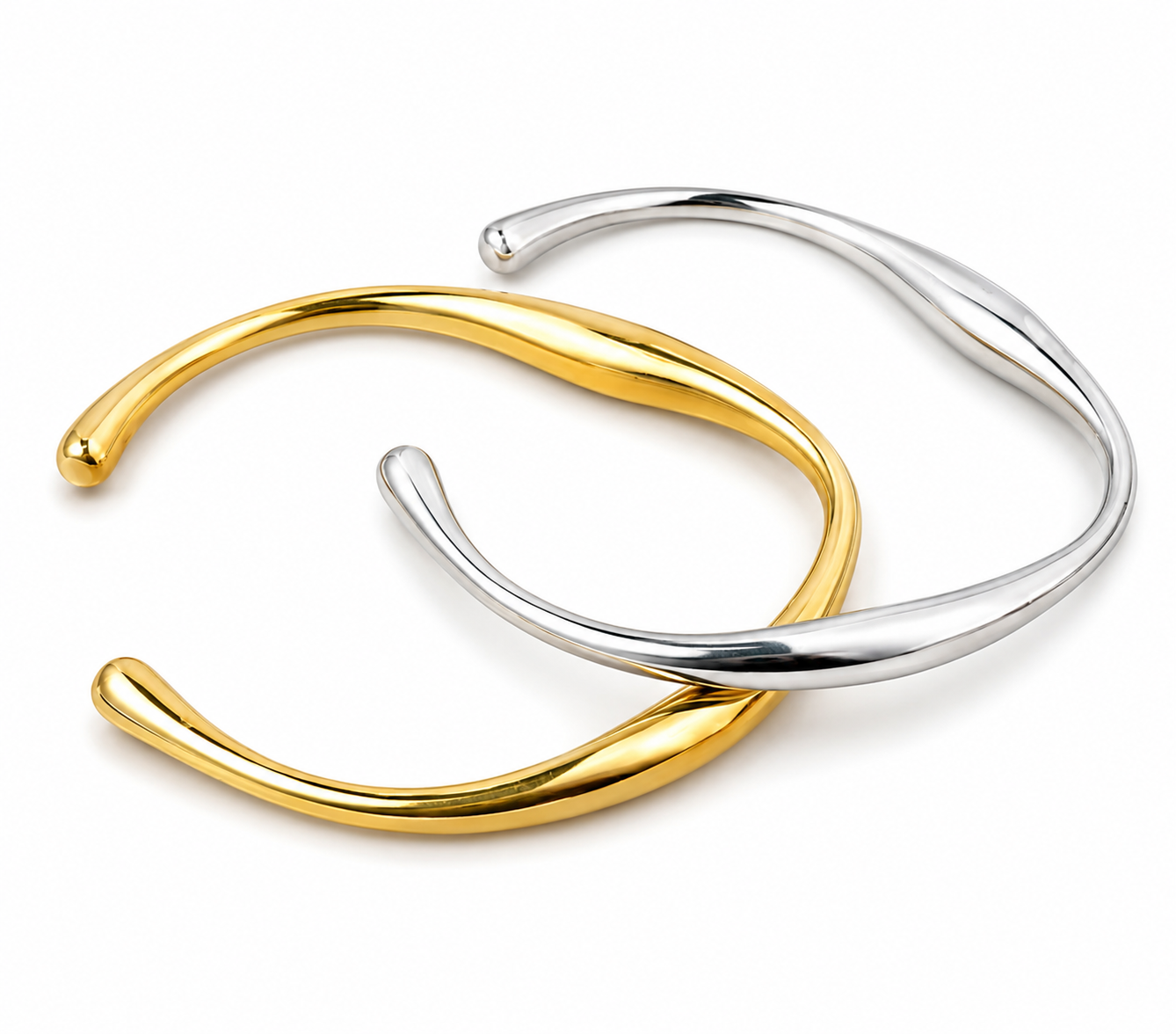Set Essence Cuff